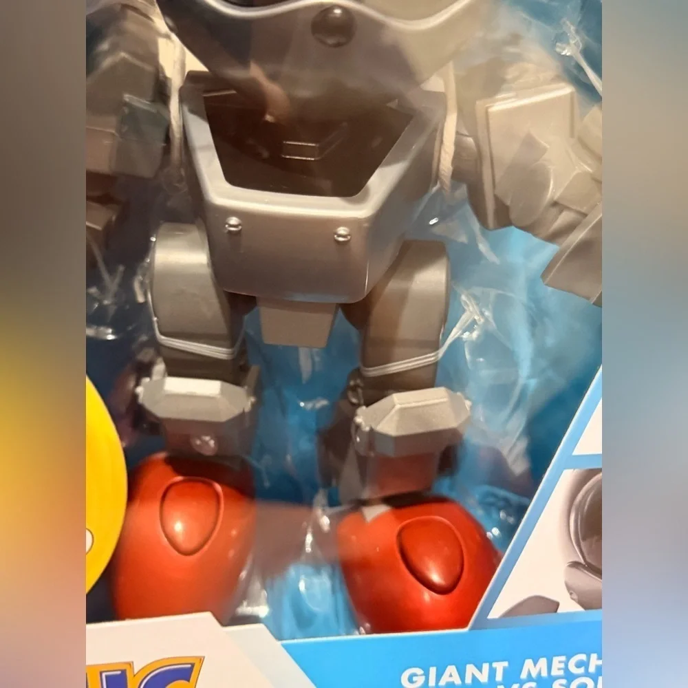 Sonic hedgehog giant